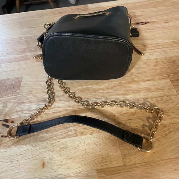 Cactus themed black purse gold tone chain snap close bucket style - Picture 8 of 8